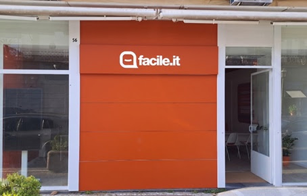 Il punto vendita Facile.it di Aversa
